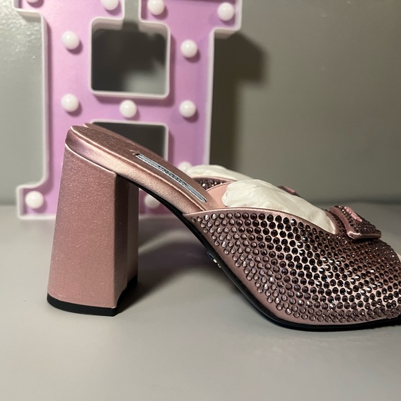 Prada
Crystal-Embellished Satin Mules - Picture 8 of 11